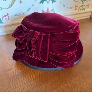 Stunning J Peterman Hat!!